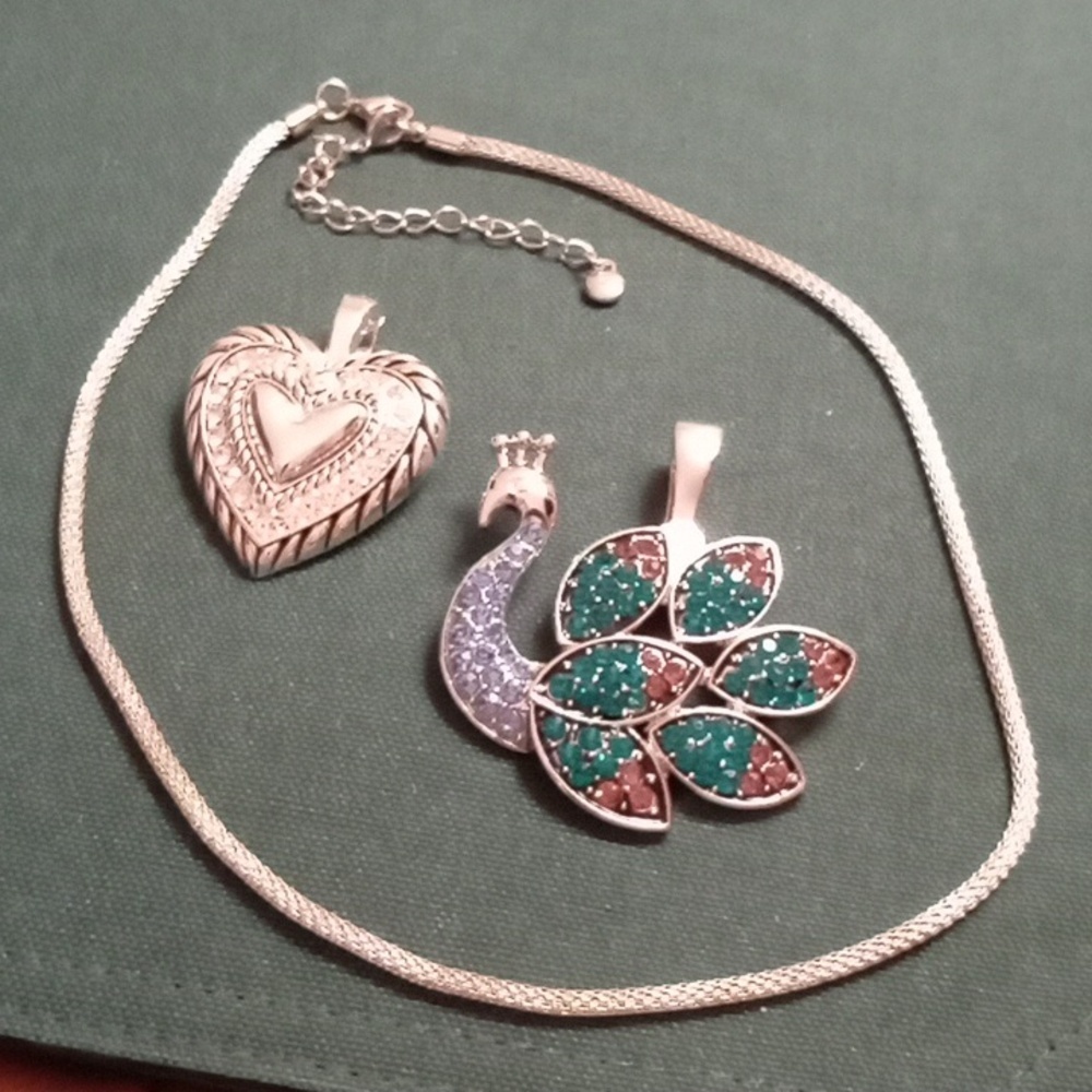 Vintage Roman Jewelry Company Silver-Tone Pendant And Chain Set NWOT
